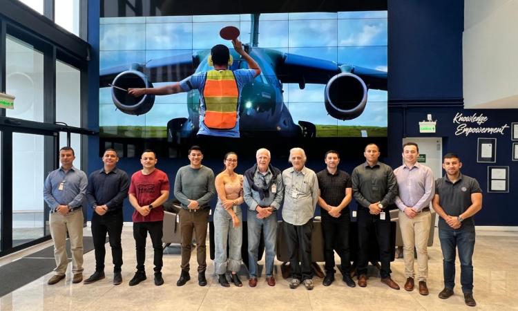 Culmina con Éxito la Visita Técnica y Capacitación en Certificación Aeronáutica en el Centro de Entrenamiento de Embraer