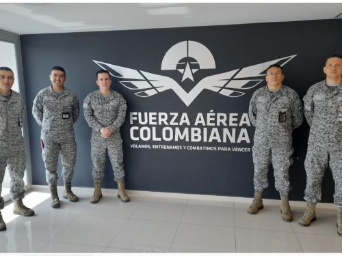 Visita instalaciones Comando Aereo de Transporte Militar (CATAM)