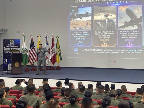 AAAES posiciona el dominio del espacio aéreo frente a los desafíos UAS y CUAS en escenario internacional