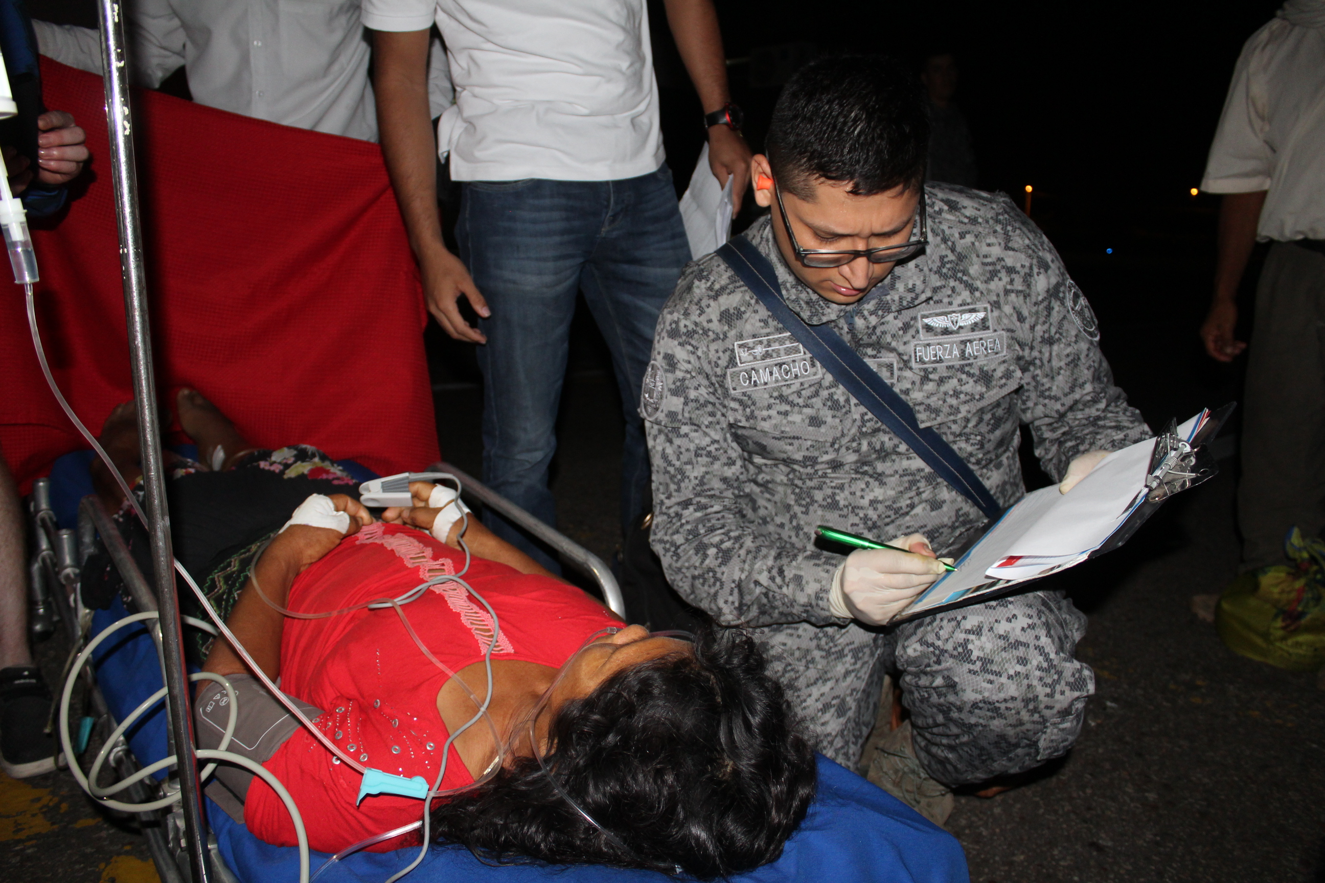 Fuerza Aérea evacúa mujer indígena en grave estado de salud en el departamento del Vichada