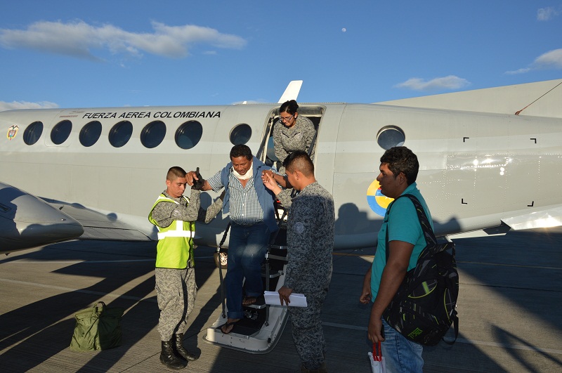 Con dos aviones ambulancia la FAC traslada a paciente desde Santa Rosalía Vichada