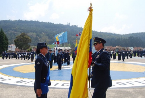 Solemne ceremonia militar de escalafonamiento de suboficiales