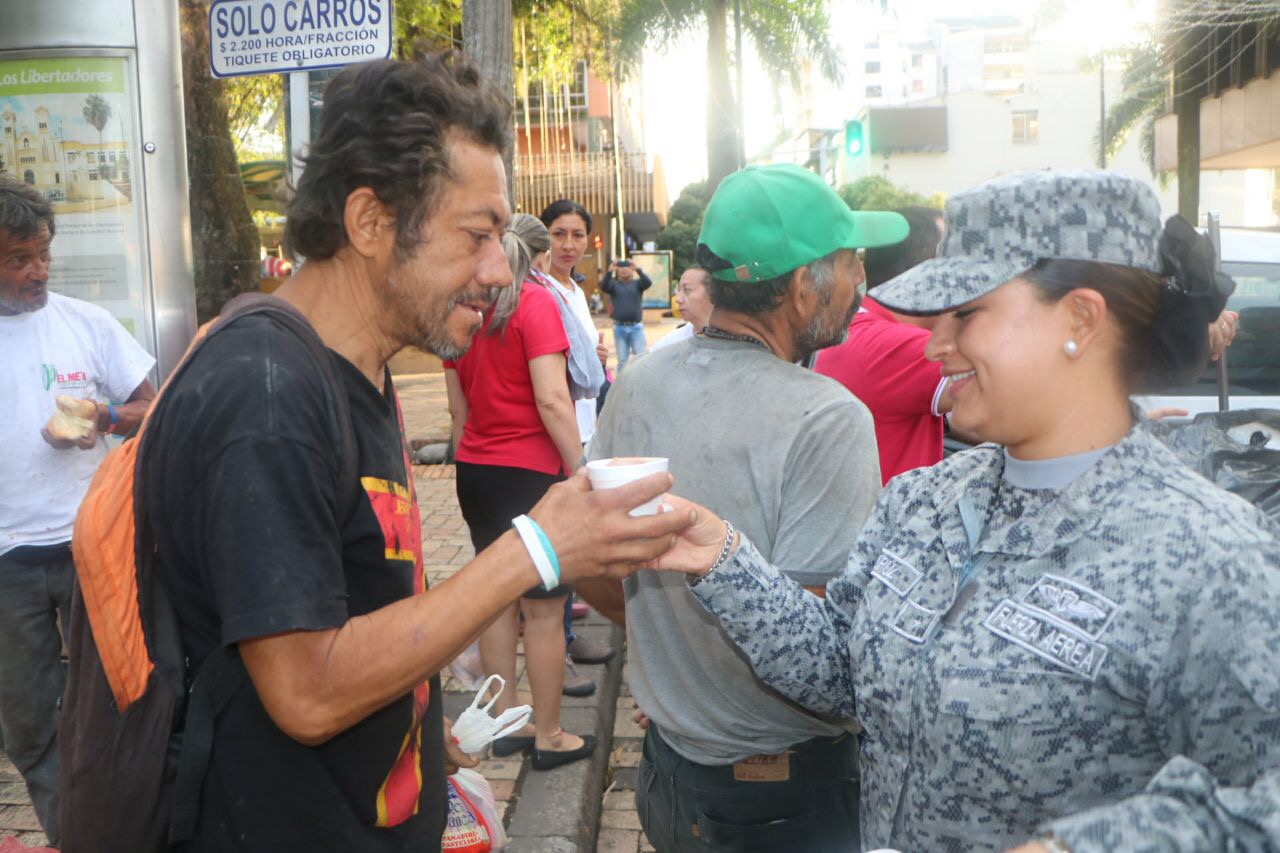 Fuerza Aérea Colombiana realizó encuentro con habitantes de la calle