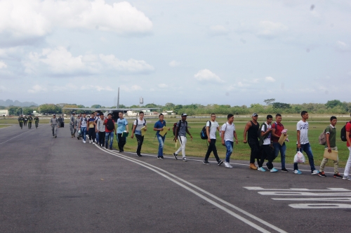 800 jóvenes colombianos ingresaron a la Fuerza Aérea a prestar su servicio militar