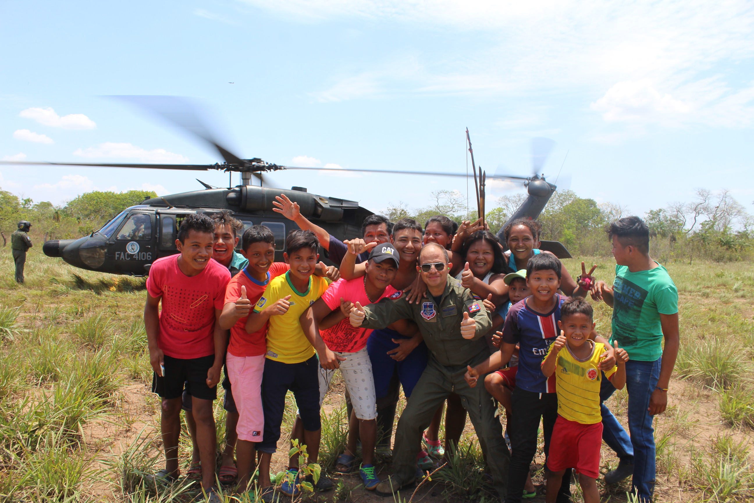 El Grupo Aéreo del Casanare lleva un 'día de sueño' a Caño Mochuelo 