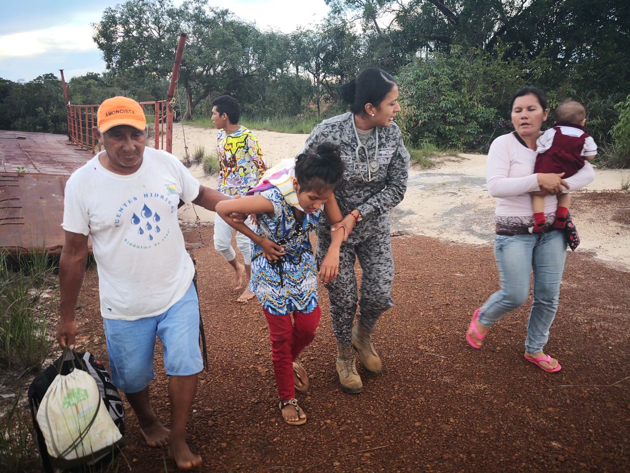 Menor de edad en delicado estado de salud es evacuada por la Fuerza Aérea en Vichada  