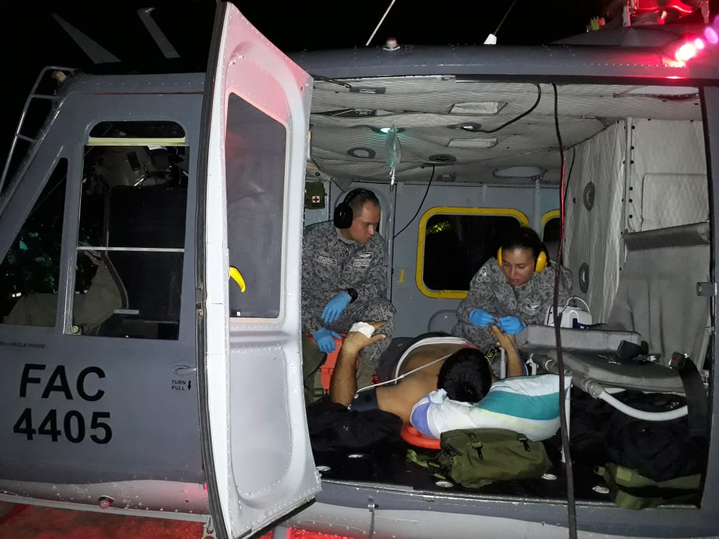 Mediante una operación nocturna el CACOM 6 evacua ciudadano herido por arma cortopunzante