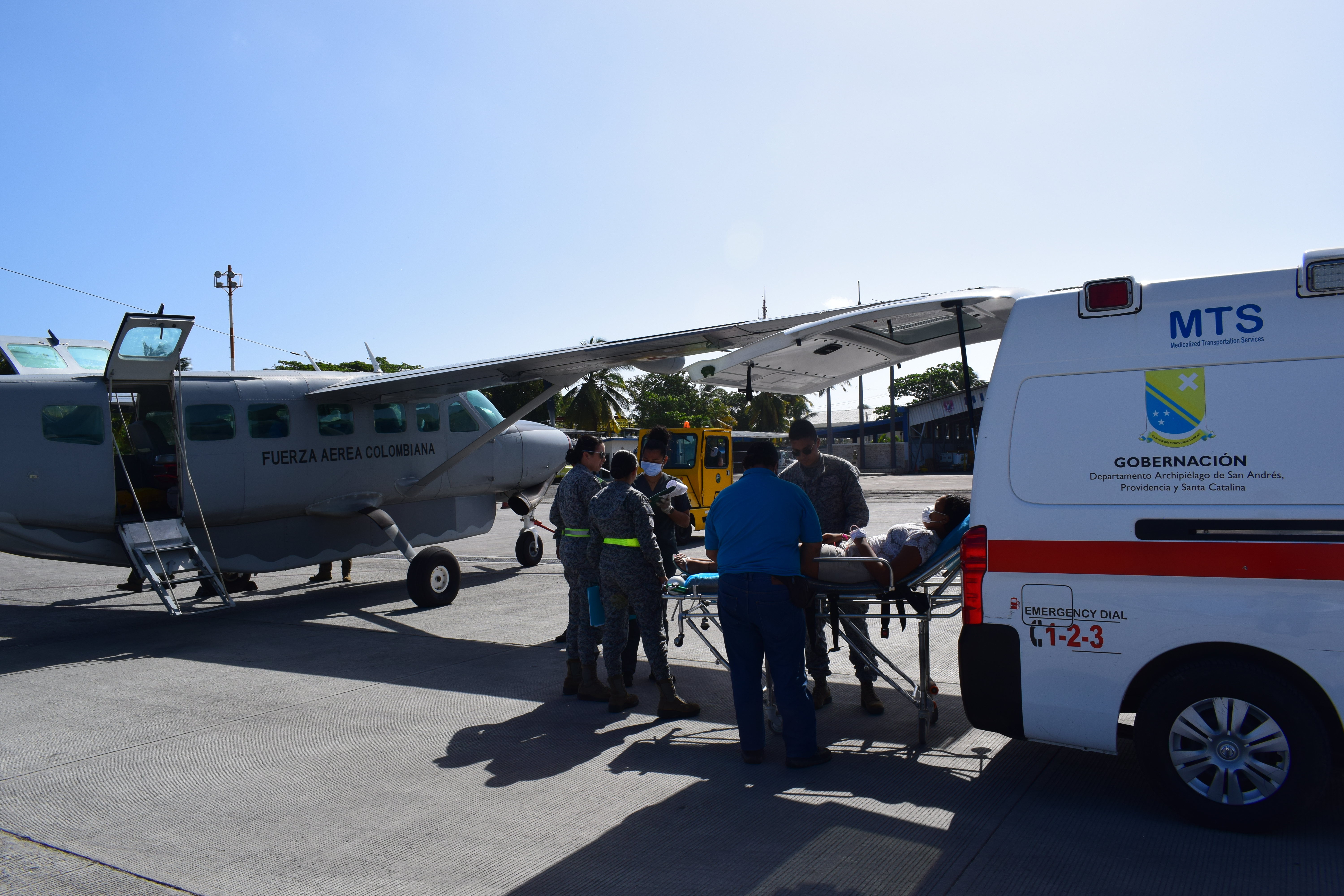 Se realiza traslado aeromédico a joven cartajenera desde la isla de Providencia