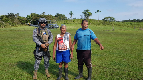 Comunidades indígenas reciben al CACOM 6 de la Fuerza Aérea Colombiana 