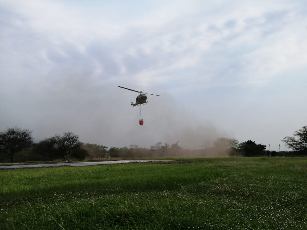 En Magdalena la Fuerza Aérea continúa apoyando la labor de extinción de incendios