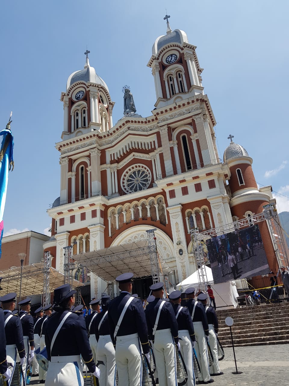 Bajo el inmenso azul de Bello se conmemoraron 100 años de la FAC y el natalicio de Don Marco Fidel Suárez