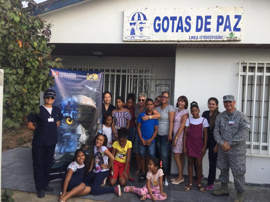 ONG Gotas de Paz, recibe a la Fuerza Aérea Colombiana