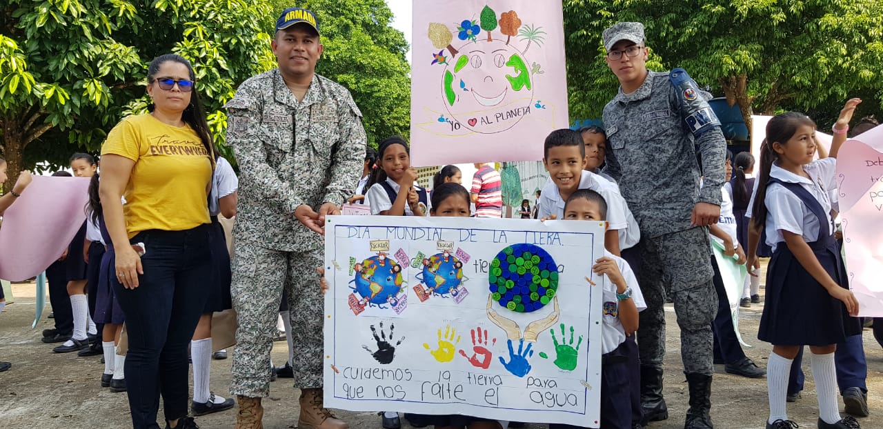 Solano celebró por las alturas la conmemoración al Día Internacional de la Tierra junto a la Fuerza Aérea Colombiana