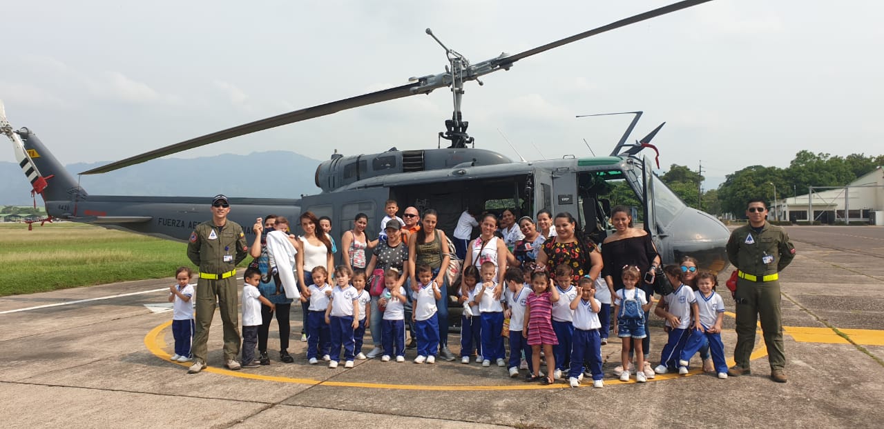 Niños del municipio de La Dorada visitaron la Base Aérea de Palanquero