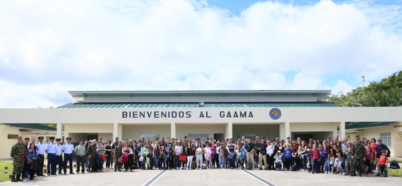 Agregados Militares de 21 países visitan el Amazonas
