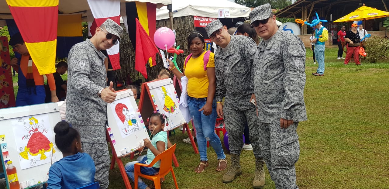 Fuerza Aérea Colombiana participó de la actividad "Cuando Grande Quiero Ser"
