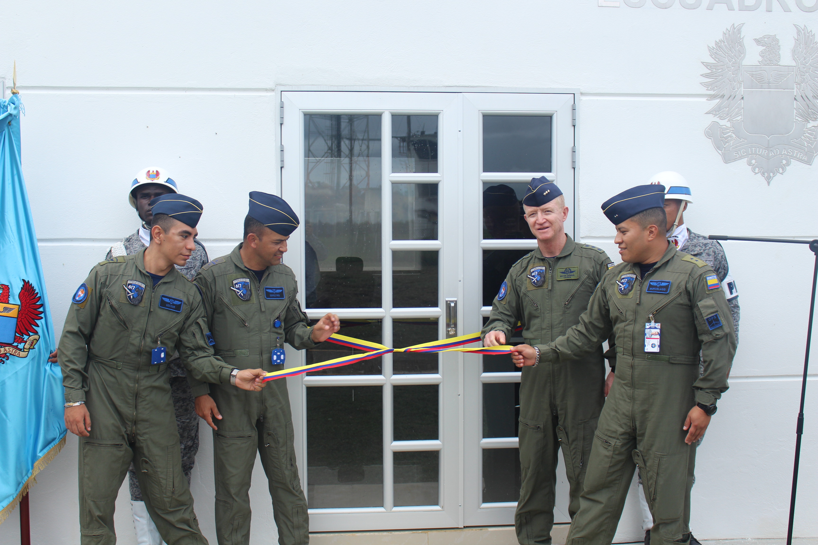 Inspector de la Fuerza Aérea inaugura estratégica obra para la operación de aeronaves remotamente tripuladas en el Caquetá 