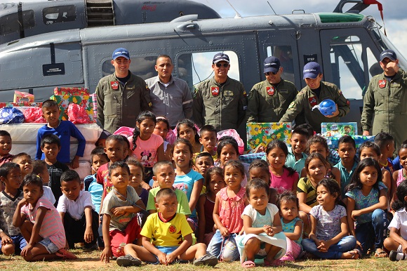 Plan Corazón Amigo de la Fuerza Aérea benefició a más de 43 niños del internado