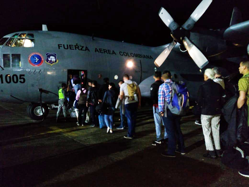 Puente aéreo humanitario y pista de aterrizaje para aeronaves civiles, anuncia la Fuerza Aérea Colombiana en el Meta