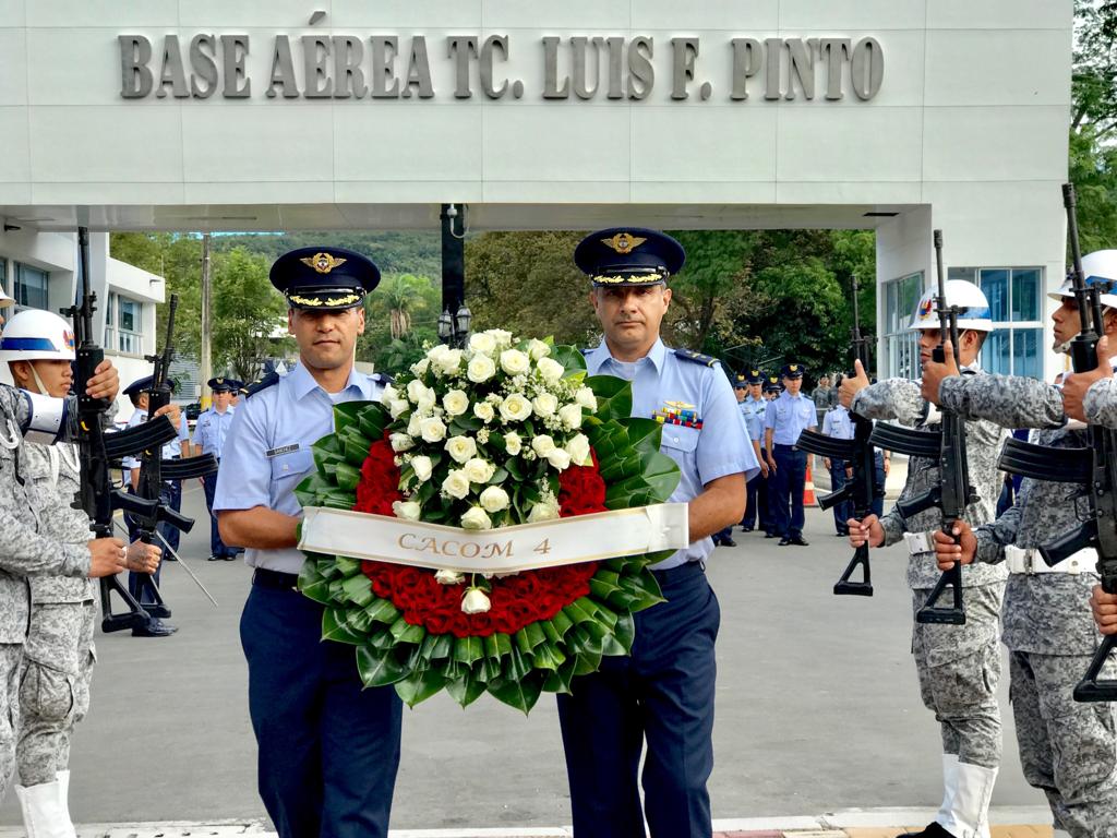 Fuerza Aérea conmemora el Día del Héroe de la Nación y sus Familias