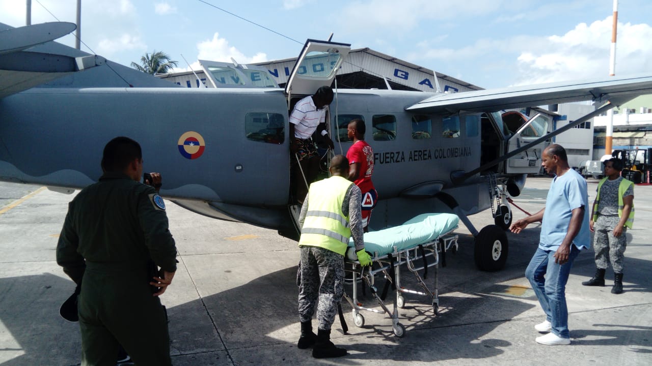  Más de treinta vidas salvadas en el departamento insular, es el balance de la  Fuerza Aérea Colombiana durante el presente año 