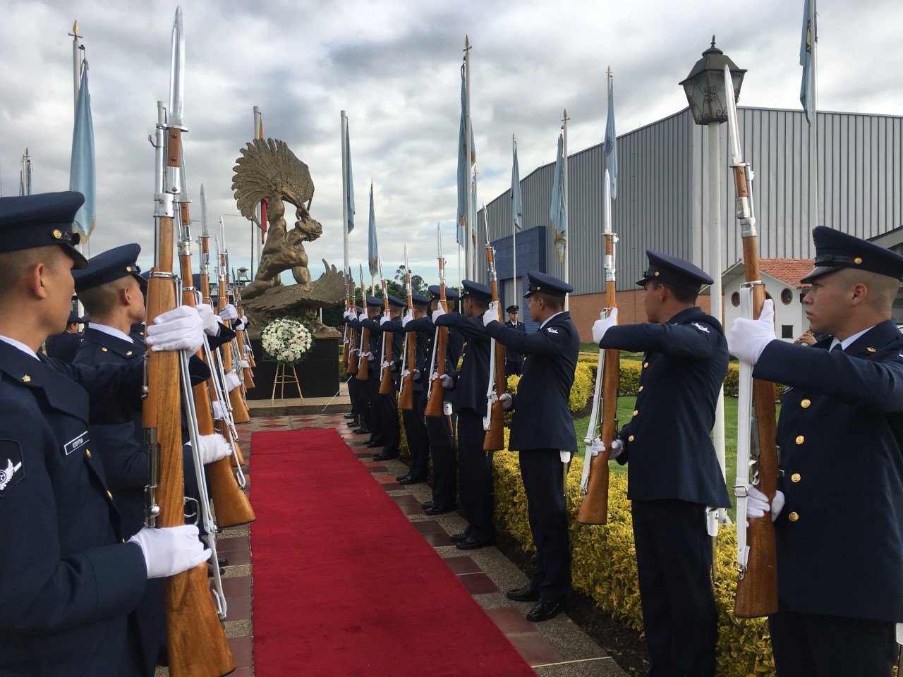 Fuerza Aérea Colombiana conmemora el Día Nacional de los Derechos Humanos en Madrid Cundinamarca