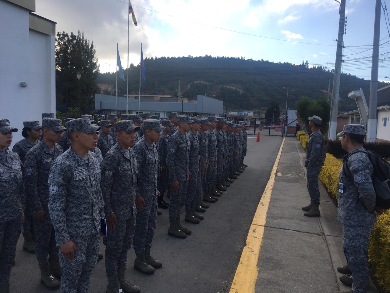 Nuevos Aerotécnicos de la Fuerza Aérea Colombiana inician capacitaciones en el CAMAN