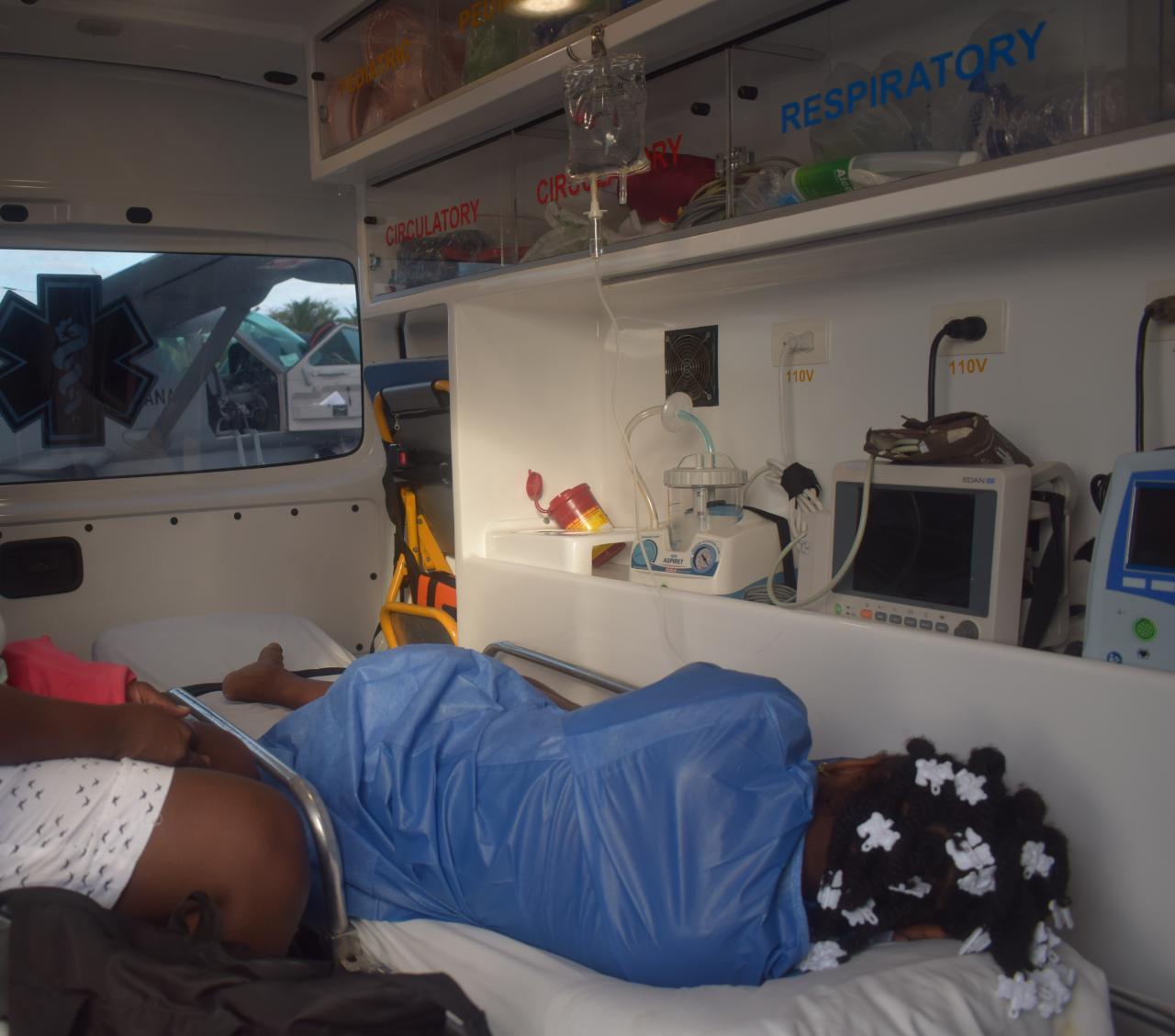  Avión ambulancia realiza tres traslados aeromédicos desde Providencia