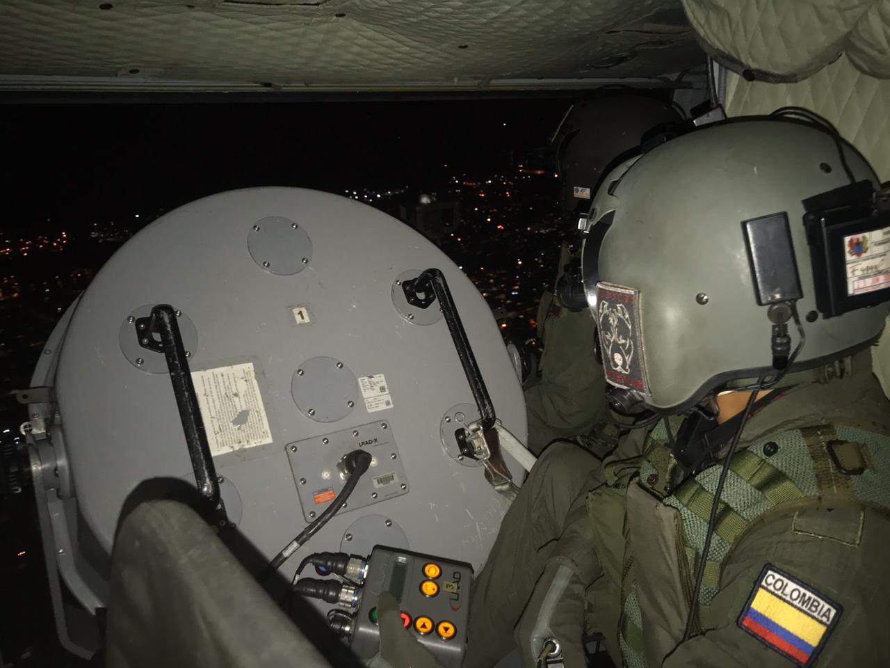 Con  perifoneo aéreo nocturno el CACOM4 continúa acompañando a los habitantes del Tolima y Cundinamarca.