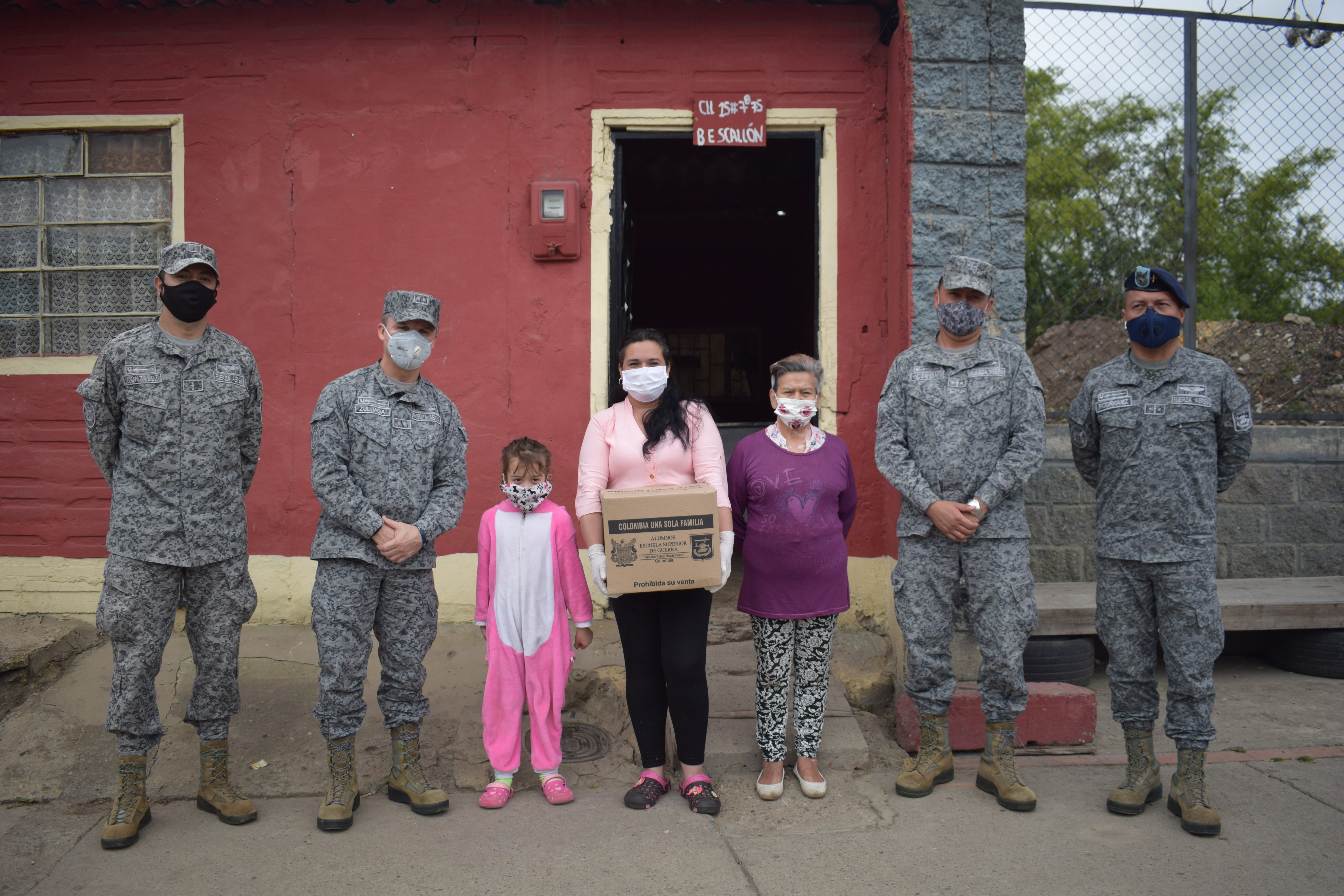 Familias de los soldados de CAMAN reciben apoyo de la Escuela de Superior de Guerra