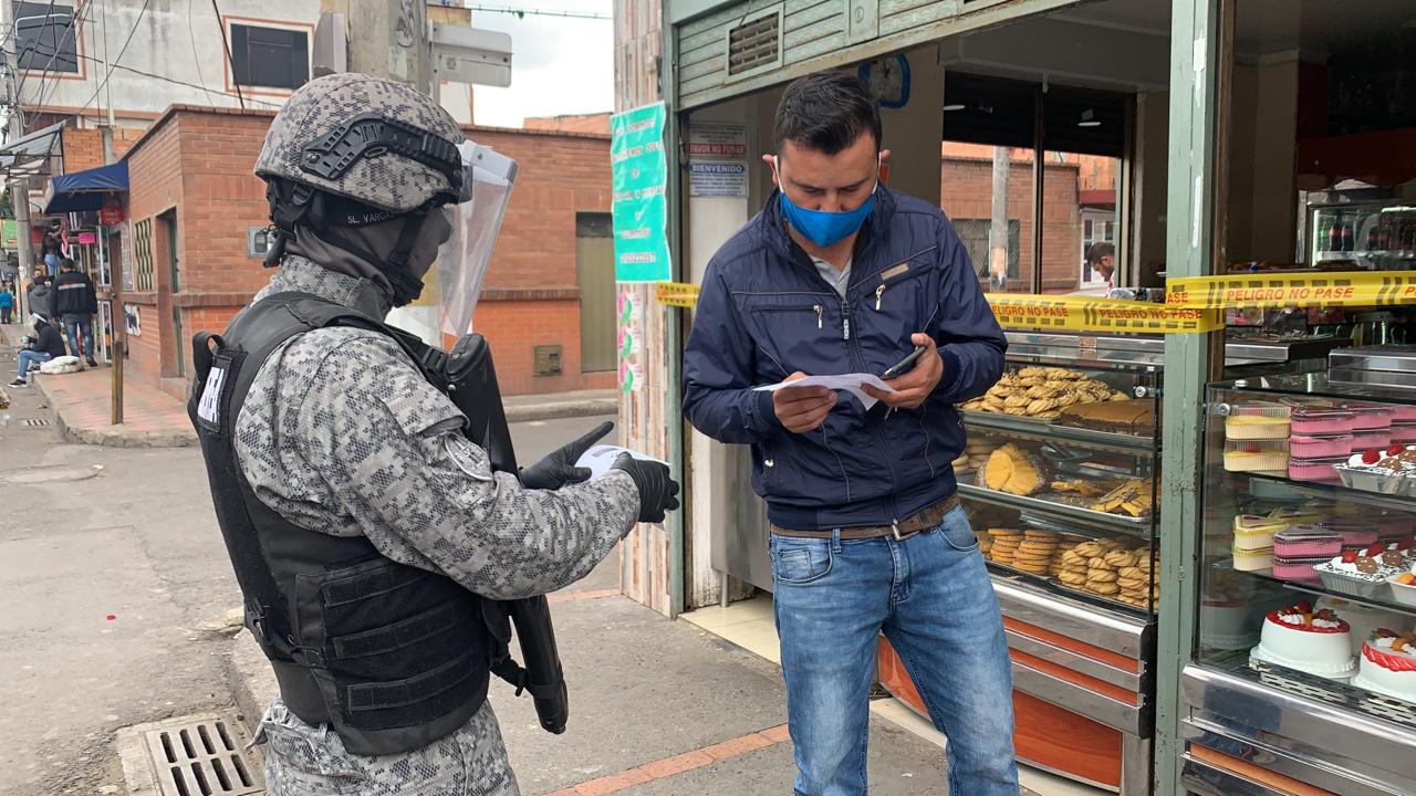  Fuerza Aérea Colombiana continúa con campañas de prevención en Madrid Cundinamarca 