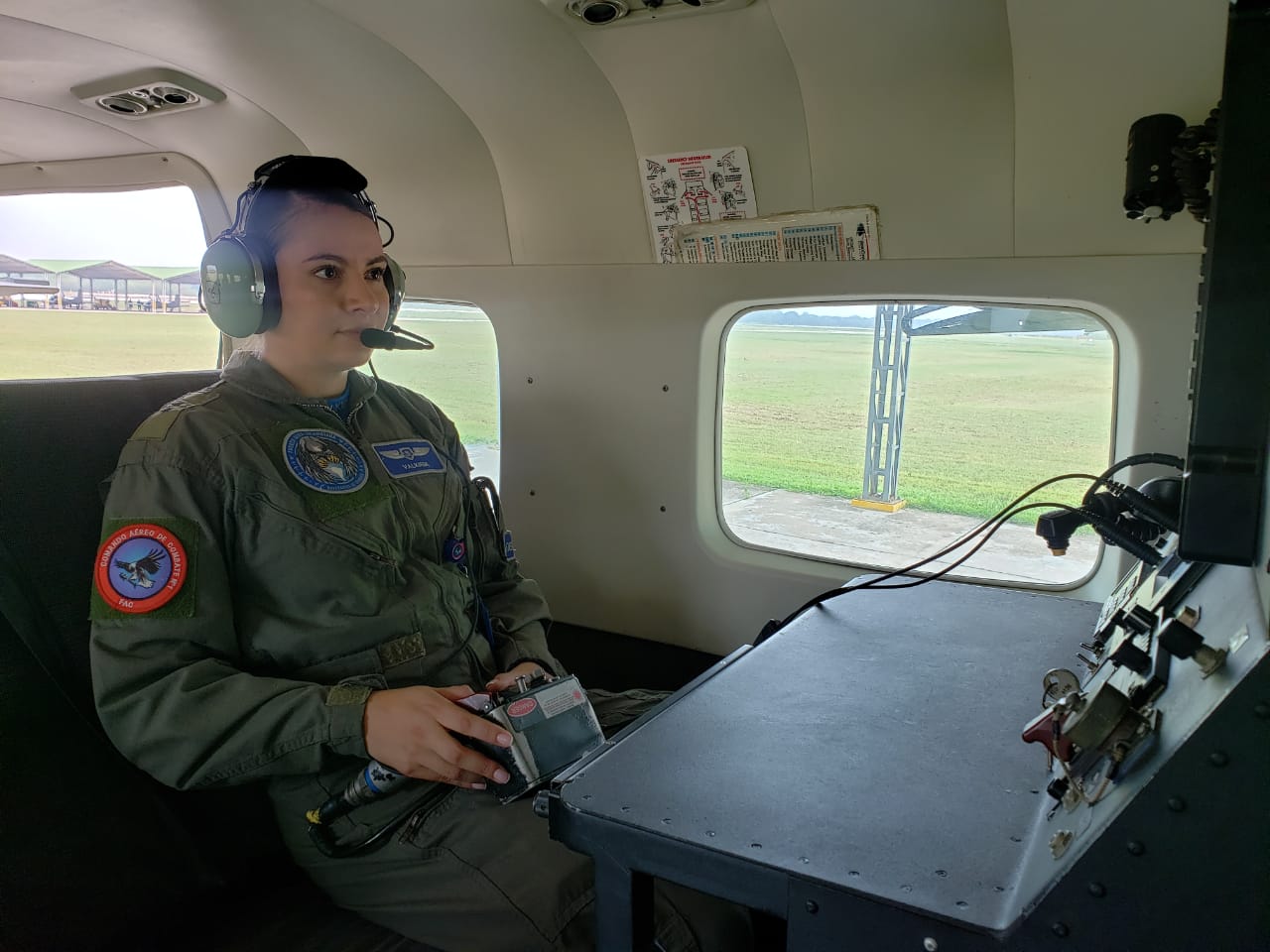 Fuerza Aérea Colombiana convoca a bachilleres o profesionales a hacer parte de la Institución