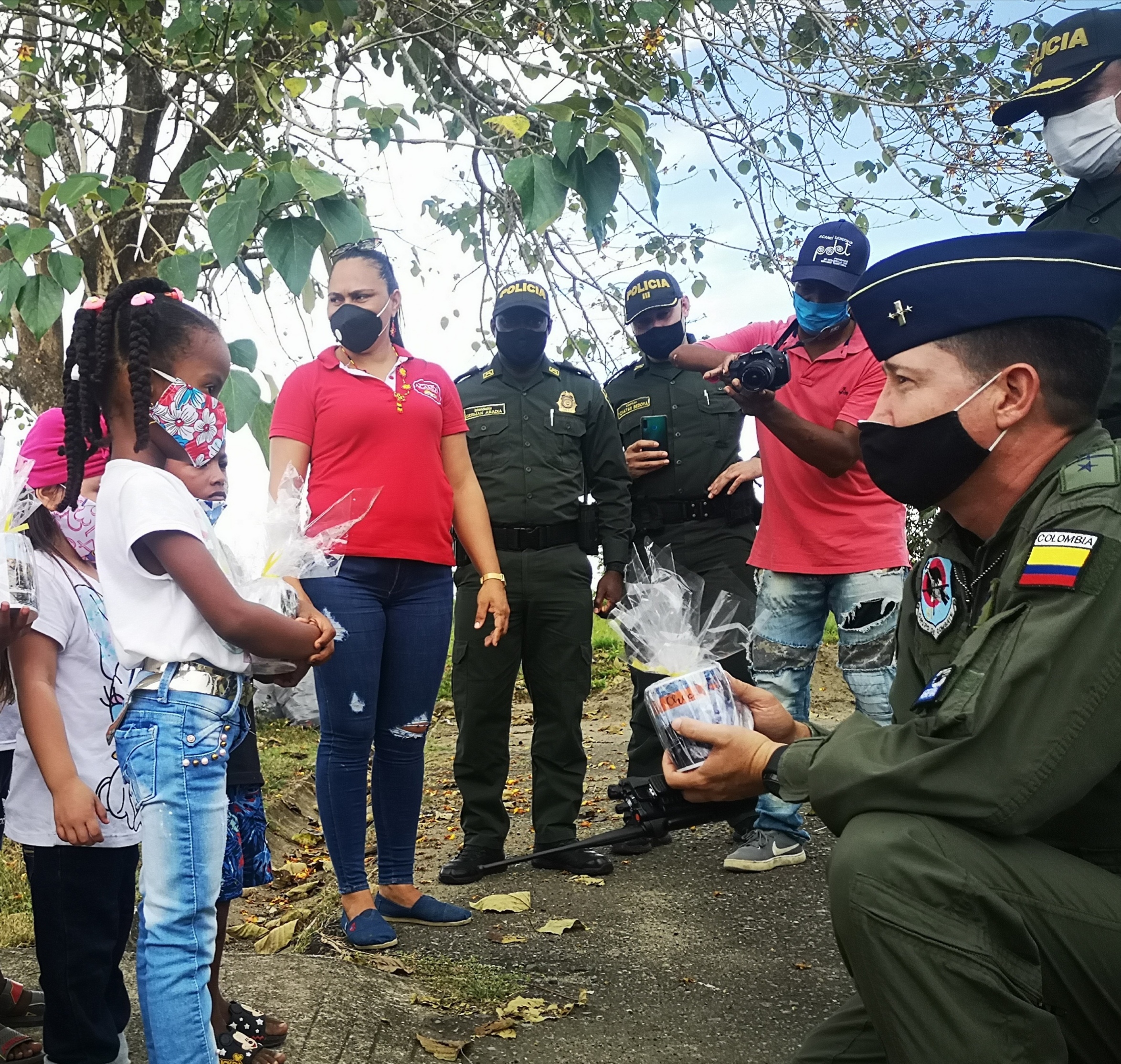 Hasta el extremo norte del departamento del Chocó, llegó apoyo para la educación   