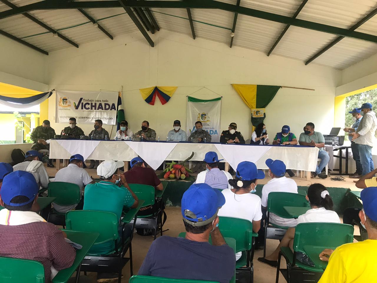 En Güerima: Fuerzas Militares y Policía Nacional asisten a Consejo Comunitario