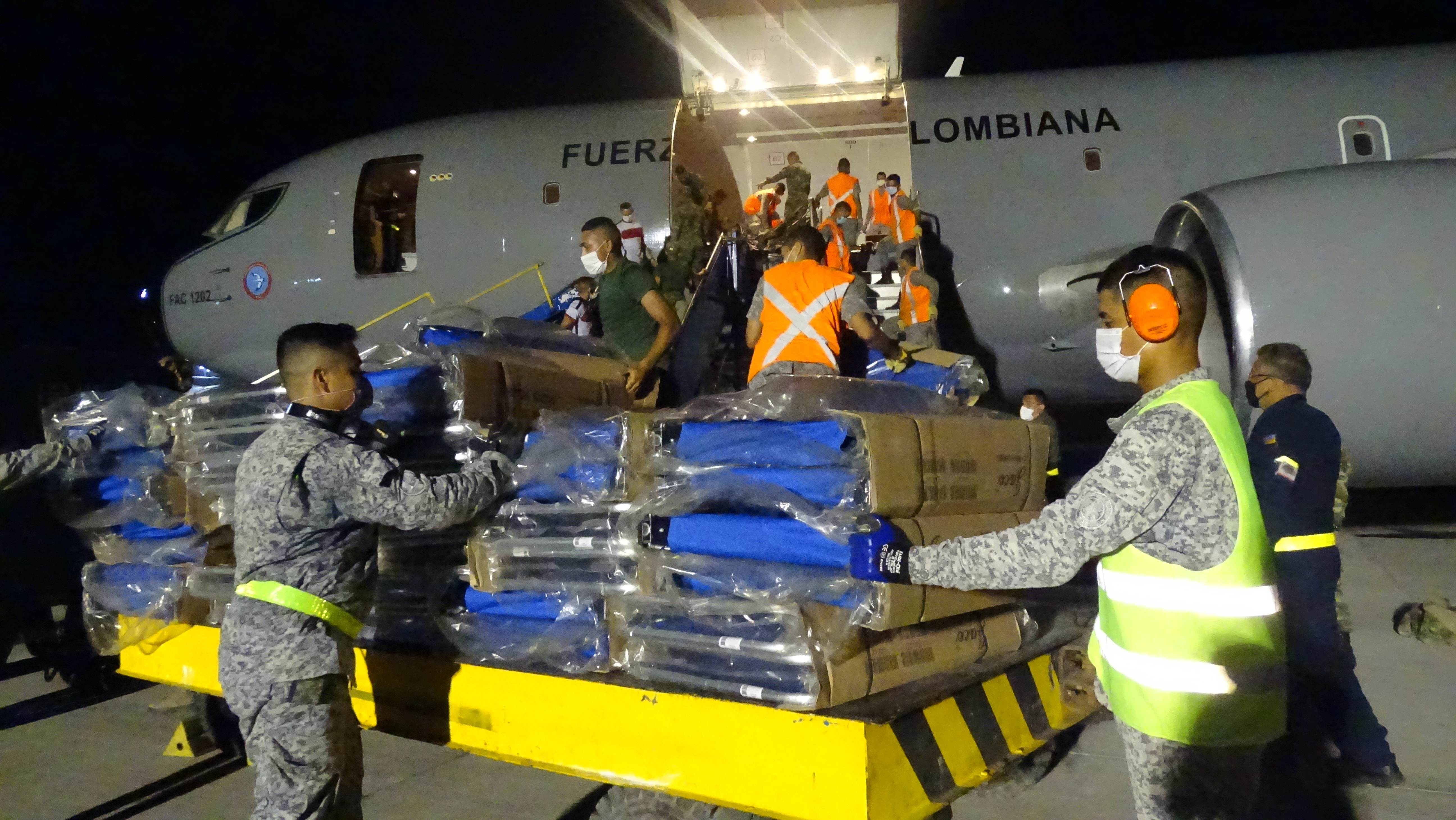27 toneladas de ayudas humanitarias llegan a la Isla de Providencia y Santa Catalina, desde México