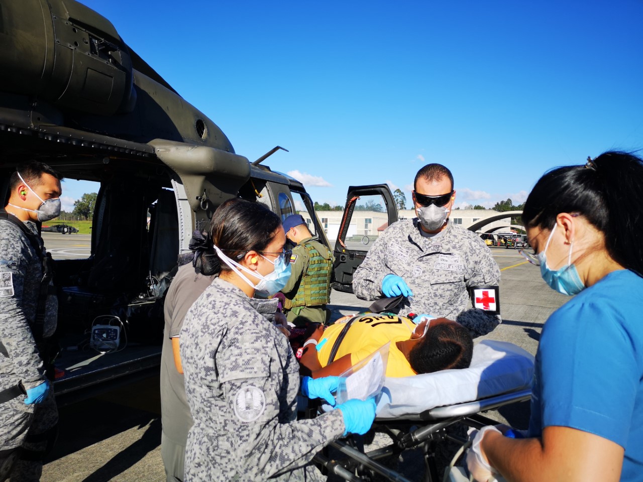 Tripulación del helicóptero Ángel salvó la vida de una mujer en grave estado de salud        