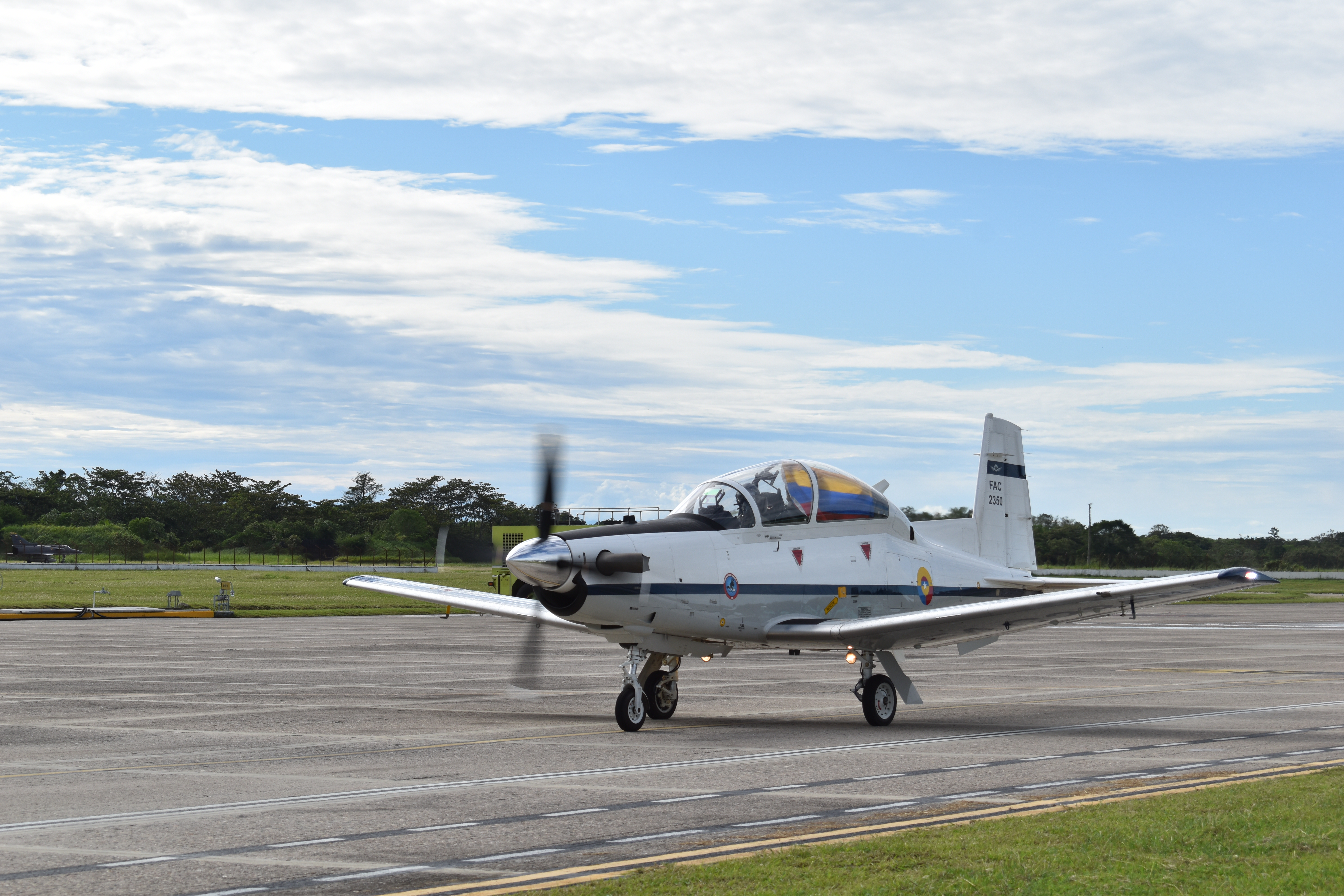 Nuevos aviones para el entrenamiento de pilotos en formación recibe la Fuerza Aérea Colombiana