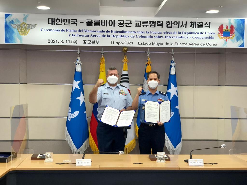 Memorando de Entendimiento entre la Fuerza Aérea de la República de Corea y la Fuerza Aérea Colombiana sobre intercambios y cooperación 