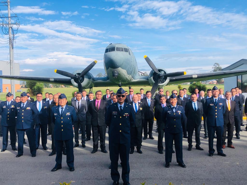 Homenaje a los veteranos en el Comando Aéreo de Mantenimiento