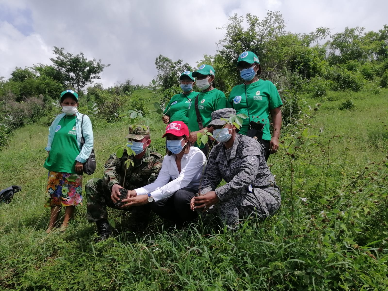 Su Fuerza Aérea Colombiana aporta a la arborización en Luruaco
