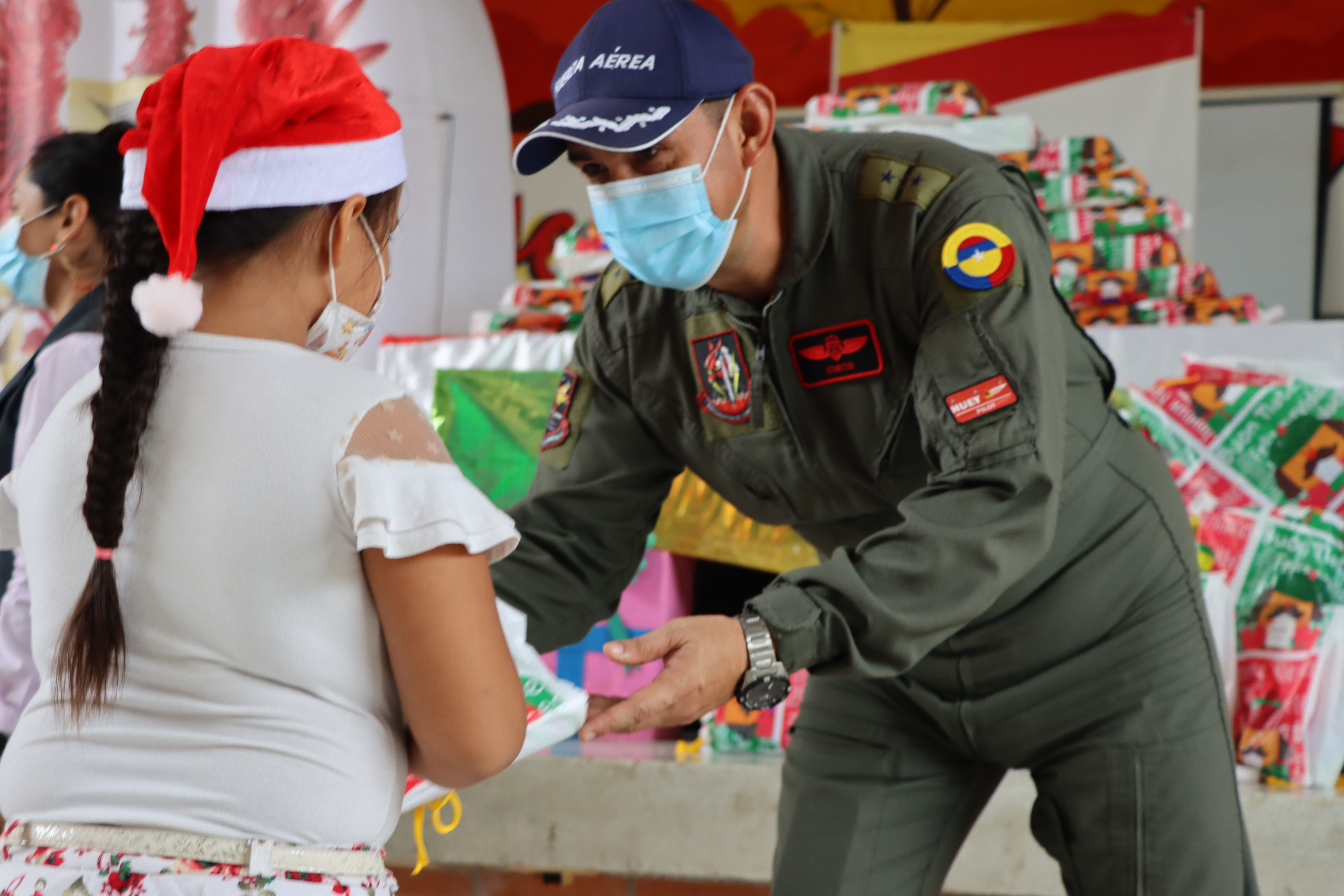 A niños de Melgar se les adelantó la ‘Navidad Azul’ por su Fuerza Aérea Colombiana 