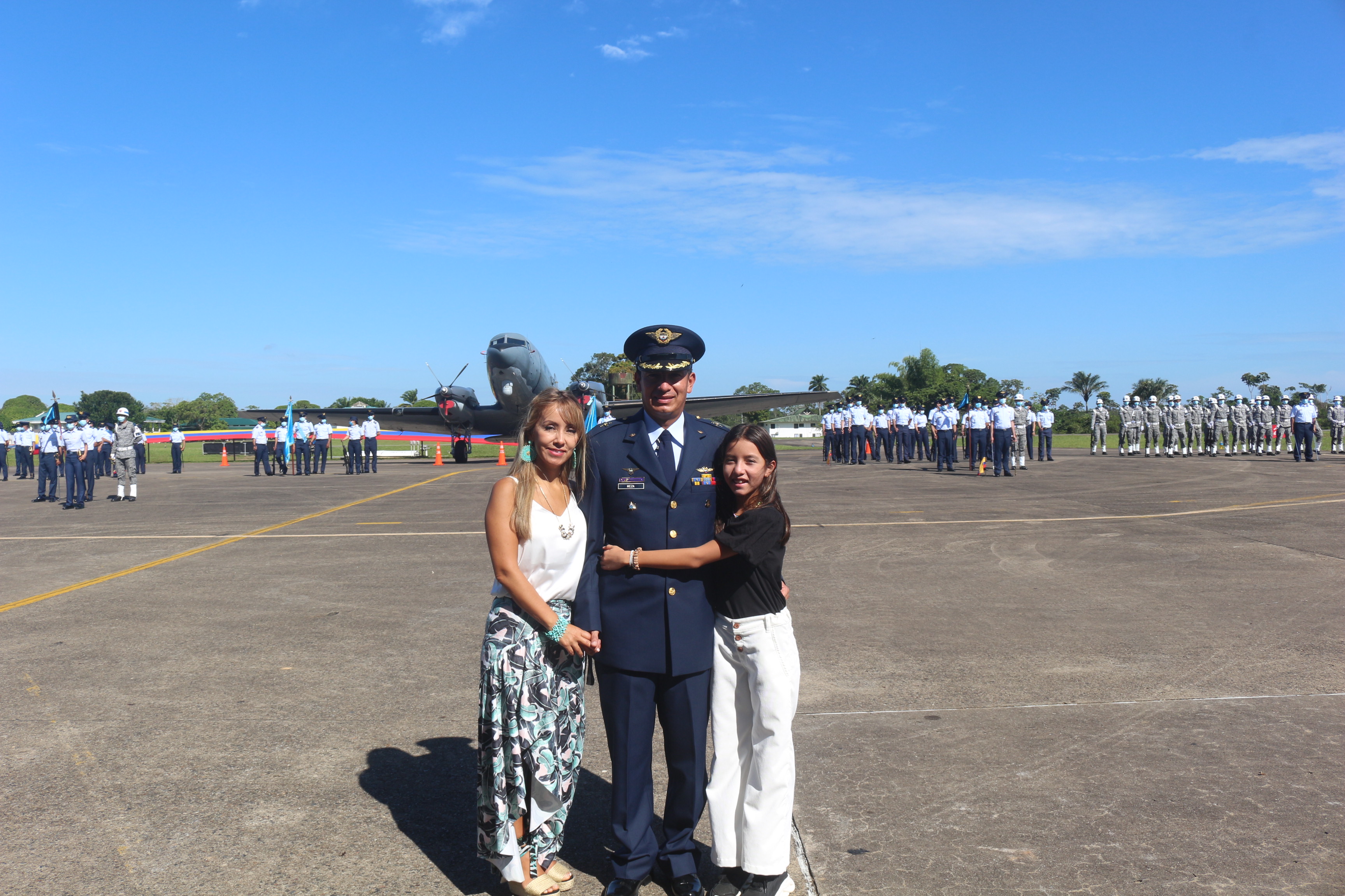 Nacido en Bogotá Cundinamarca, el 26 de marzo de 1976, el señor Coronel IVÁN MAURICIO  MEZA CUERVO es Oficial del curso No. 69 de su Fuerza Aérea Colombiana (FAC), es un oficial piloto con 27 años de servicio en la Institución. En su perfil profesional se destaca por su experiencia en Instrucción Básica y Avanzada de Vuelo, en Helicópteros y Planificación de Operaciones Aéreas.