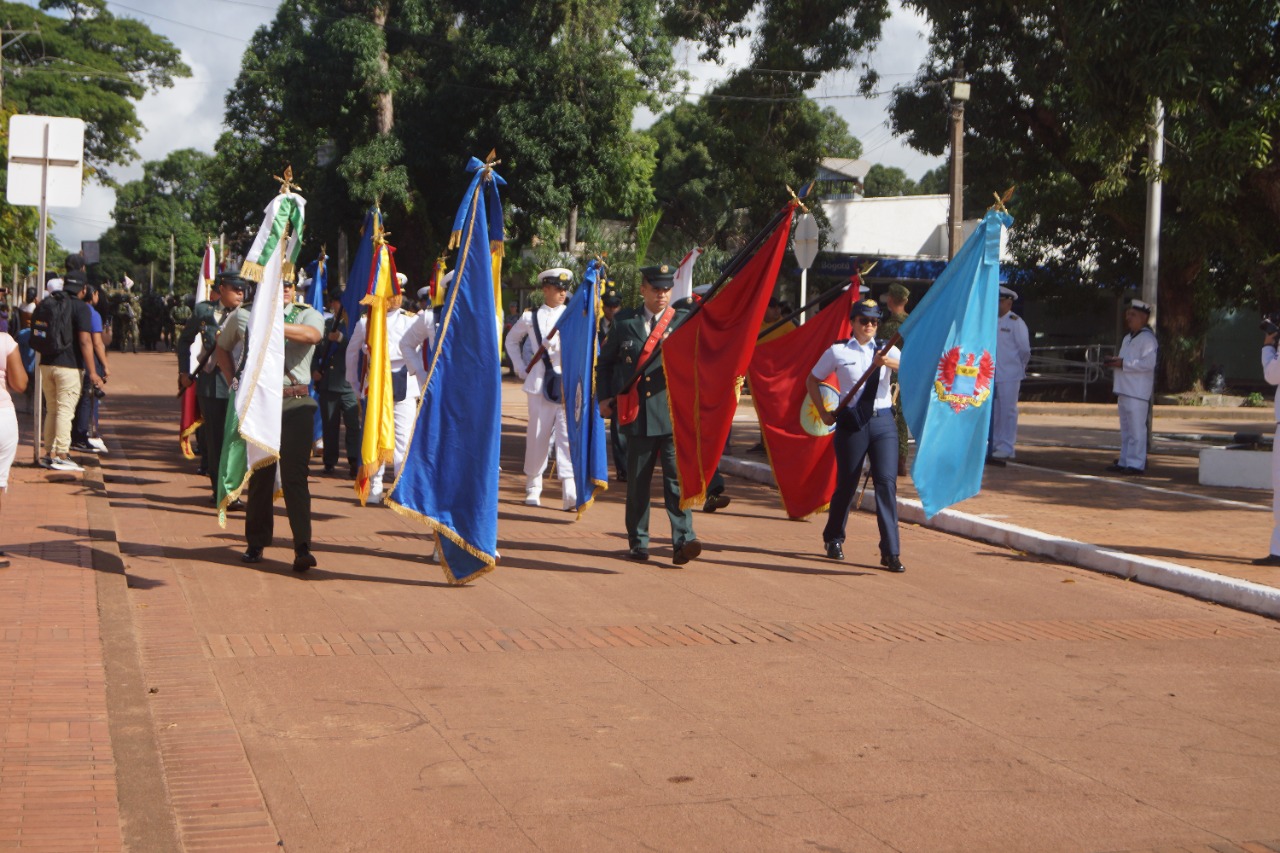 Su Fuerza Aérea hizo parte del desfile militar de 20 de julio en Vichada 