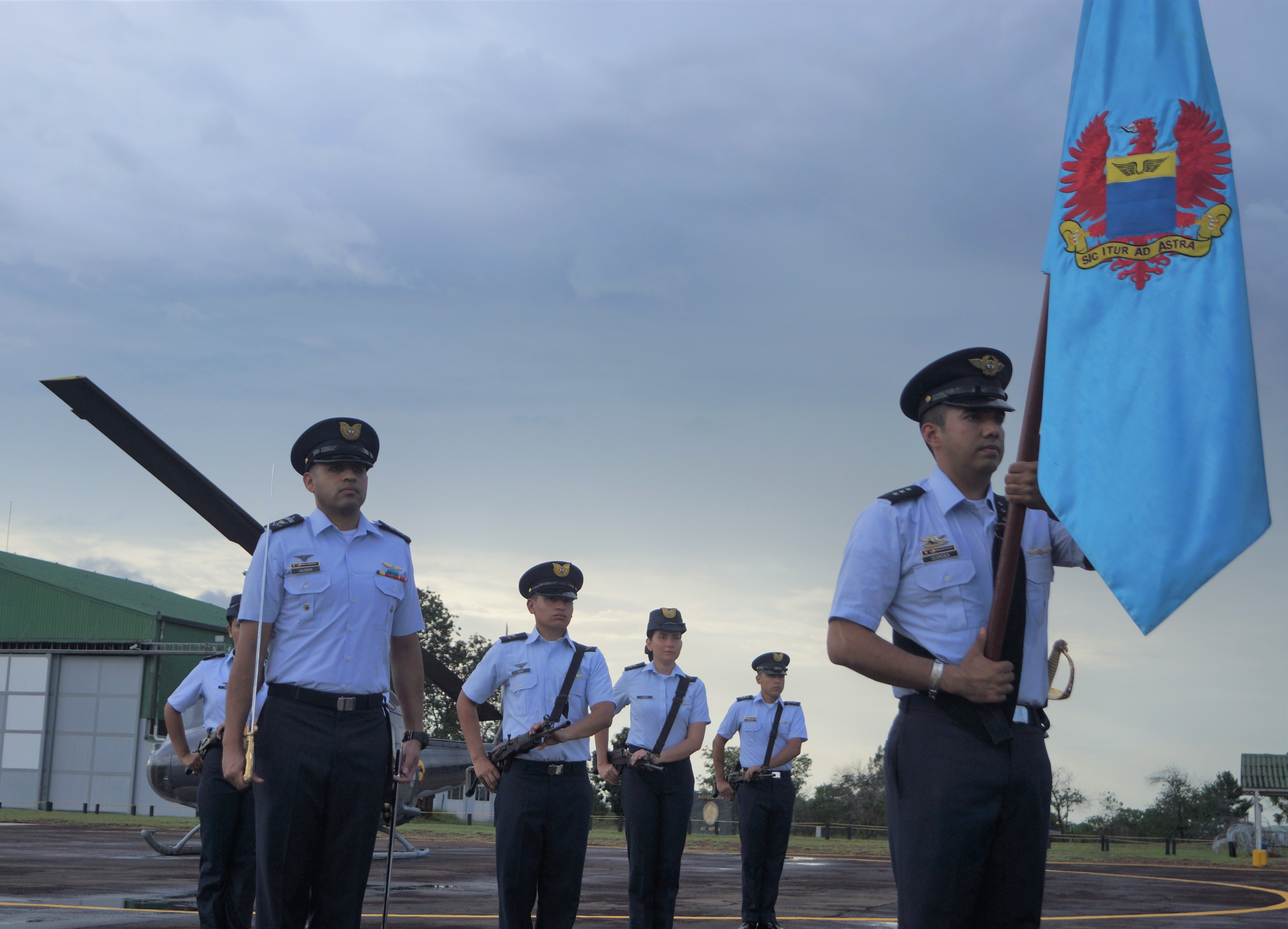 Desde la Orinoquia colombiana su Fuerza Aérea se prepara para conmemorar el imponente desfile militar