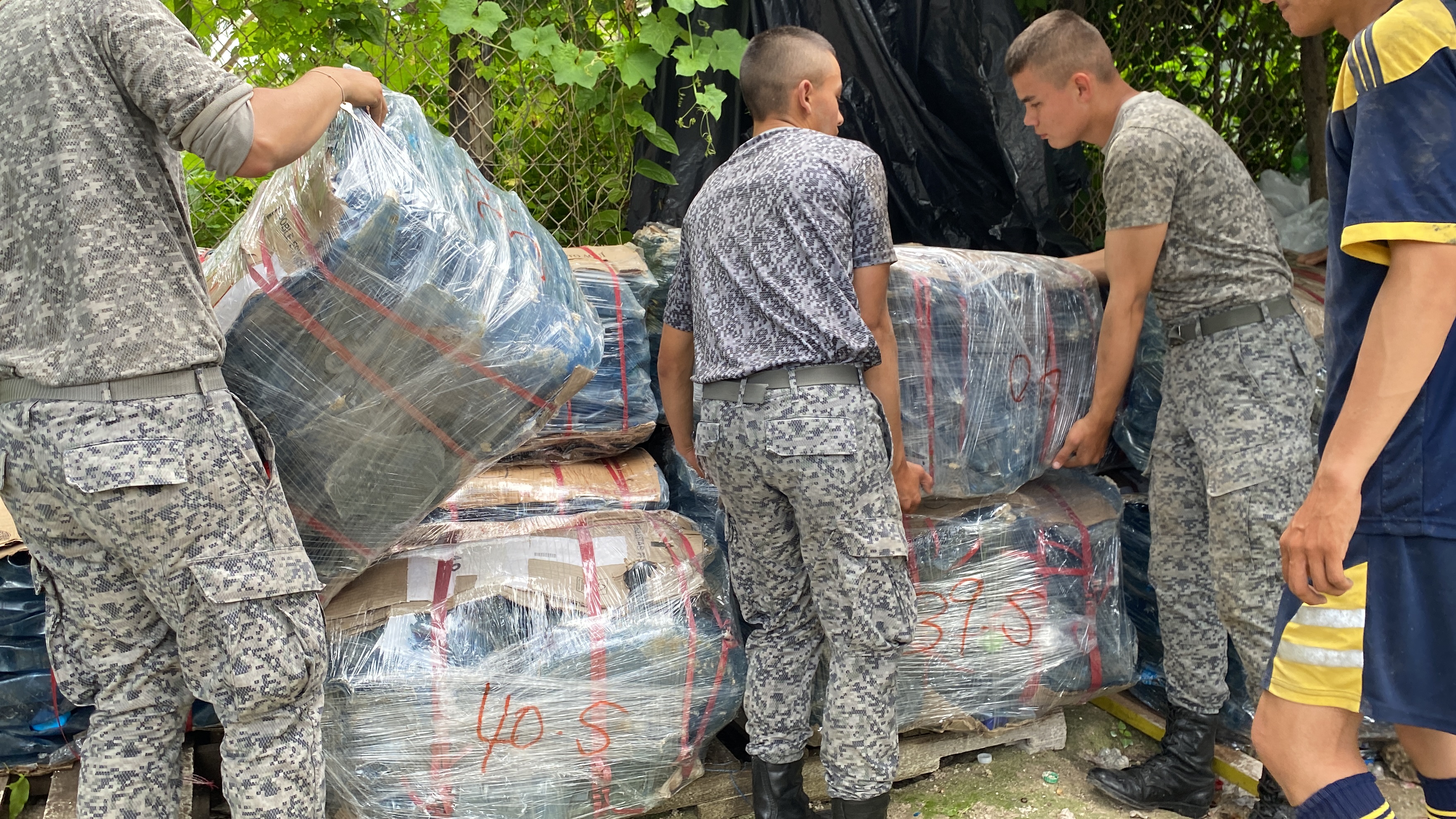 3.6 toneladas de desechos fueron evacuados de San Andrés por su Fuerza Aérea Colombiana