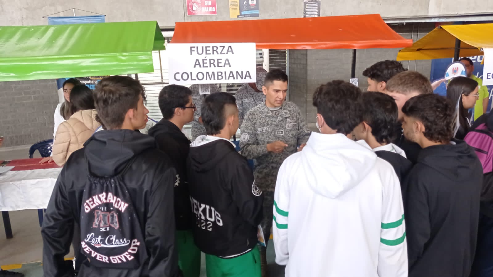 En Feria Educativa participó su Fuerza Aérea Colombiana