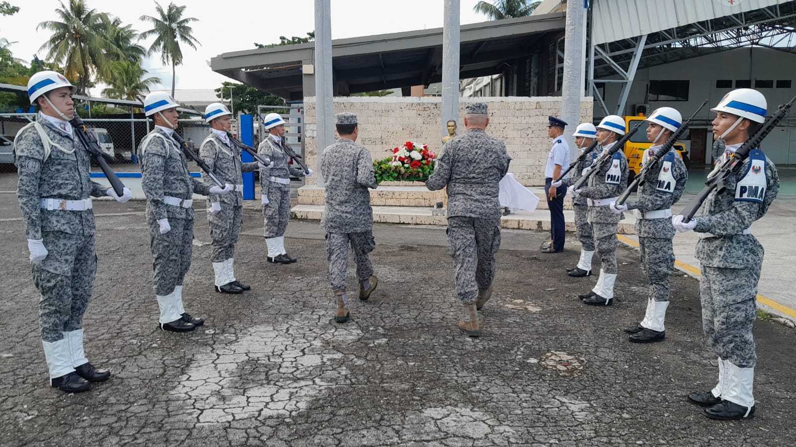Conmemoración del Día del Veterano en el Grupo Aéreo del Caribe. 
