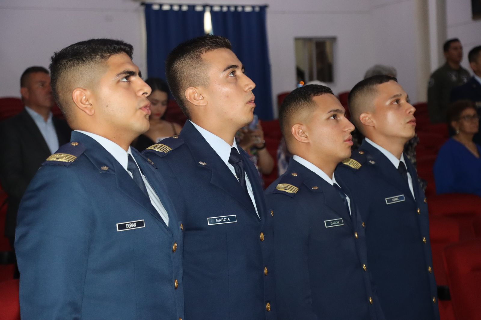 Cuatro Alféreces lograron el sueño de graduarse como Pilotos Militares