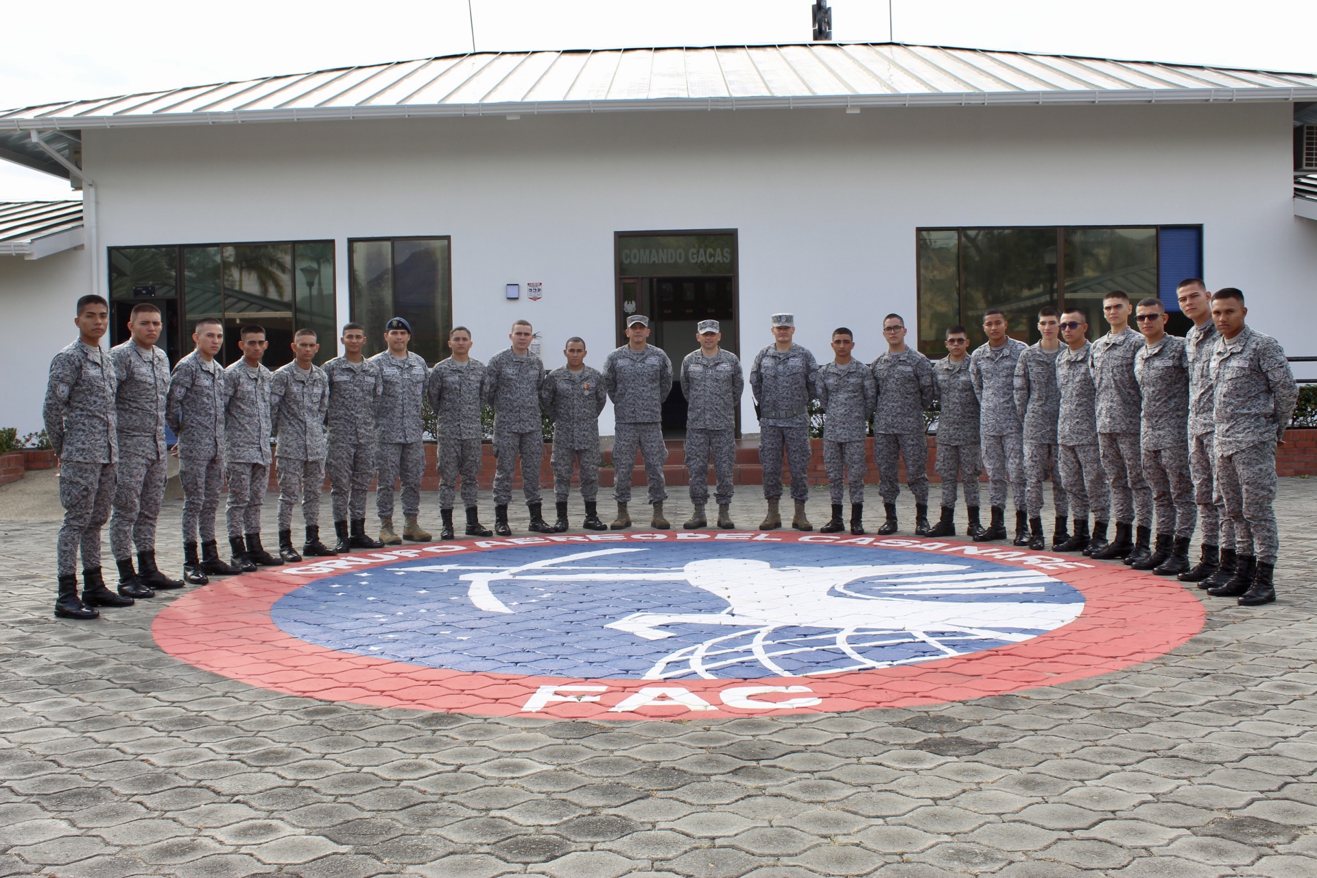 Soldados del Grupo Aéreo del Casanare reciben reconocimiento por su servicio a la patria 