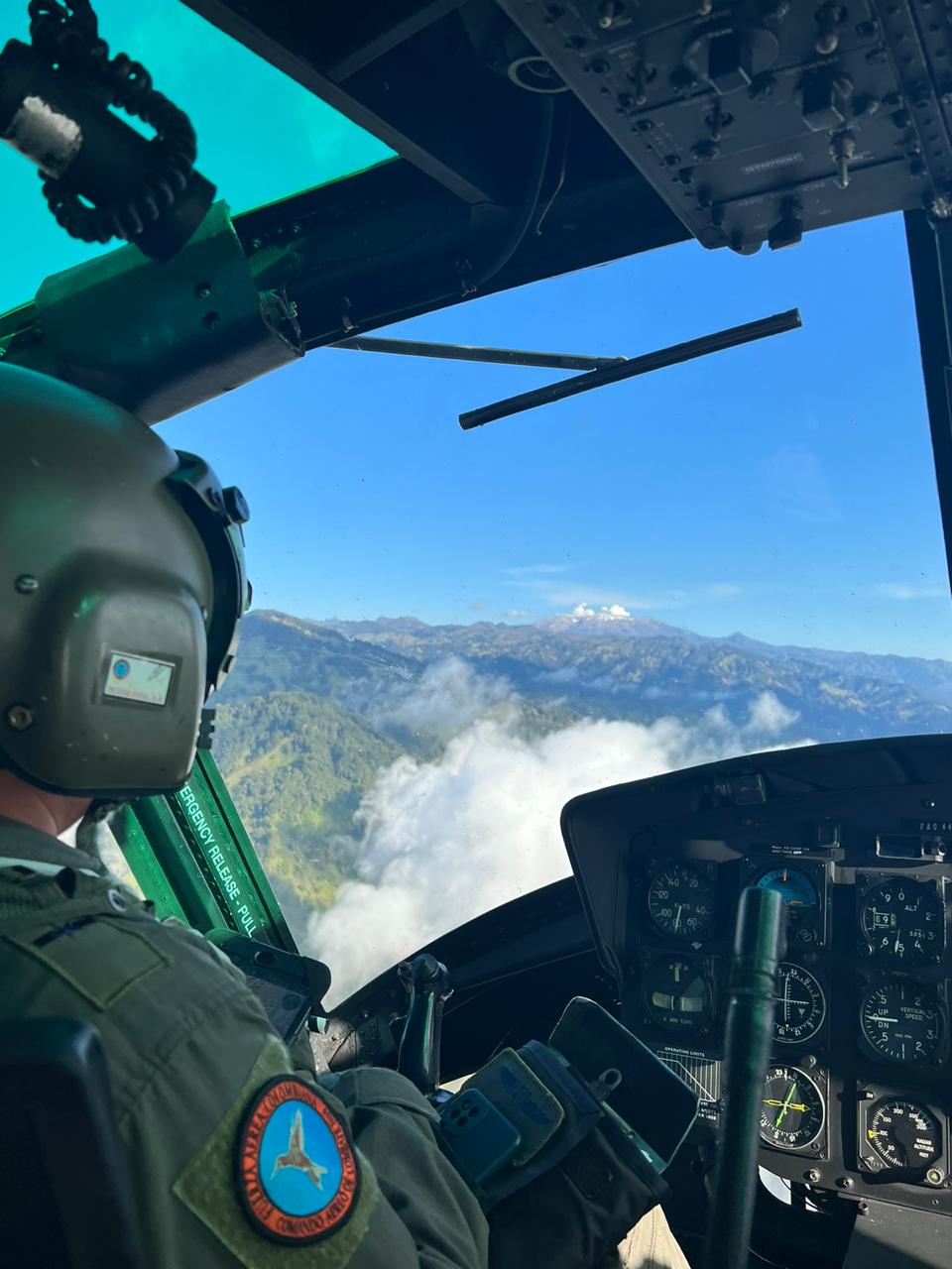 Tripulaciones  de su Fuerza Aérea en máxima alerta, por actividad en el volcán Nevado del Ruiz